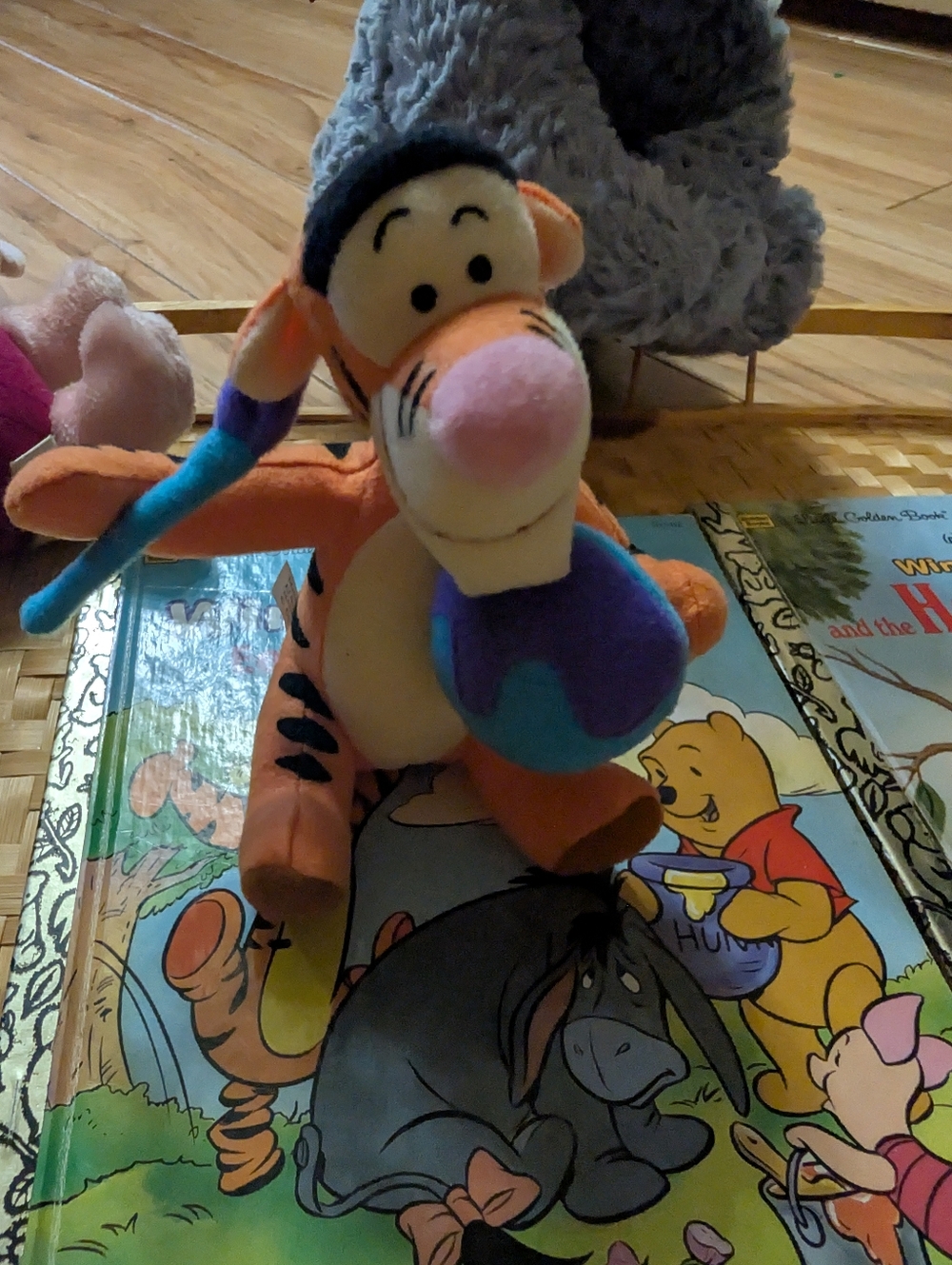 Vintage Winnie the Pooh Bundle | Little Golden Books & 3 Plush Toys - Picture 2 of 13